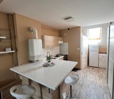 Kaposvar Apartment | Vörösmarty Deluxe Belváros
