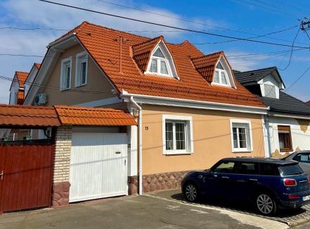 Kaposvar Apartment | Vörösmarty Deluxe Vendégház