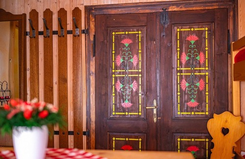 Radovljica Apartment | V. APP at Slovenian Traditional Guesthouse