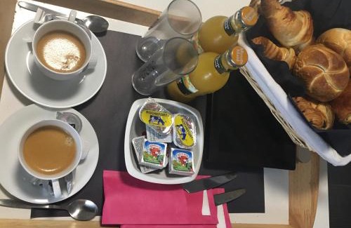 Rocourt Hotel | V E R O N E - Rooms & Suites - Liège - Rocourt