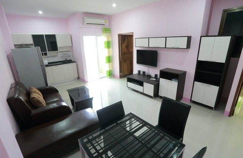 Nai Mueang Hotel | V Residence