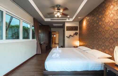Koh Kaew Villa | V181 Yamu Sunset Villa 3BR Sea View Pool Retreat