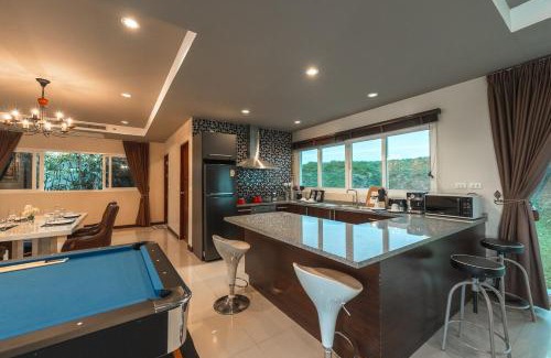 Koh Kaew Villa | V181 Yamu Sunset Villa 3BR Sea View Pool Retreat