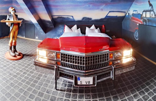 Boeblingen Hotel | V8 HOTEL Classic Motorworld Region Stuttgart