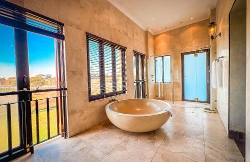 Vanderbijlpark House | Vaal-Villa, Vintage Style Farmhouse, Vaal River