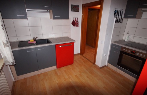 Neustadt-Lachen-Speyerdorf Condo | Vacation apartment for up to 6 people with sunny courtyard, garden and pool