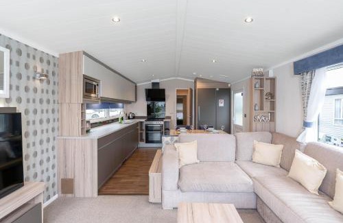 Prestonpans House | Vacant Nests Roxburgh Court Seton Sands