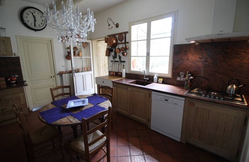Saint-Martin-de-Castillon House | Vacation home in the Luberon in the heart of nature, private pool.