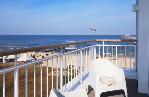 Heringsdorf Apartment | Vacation apartment with 1 bedroom and balcony facing the lake