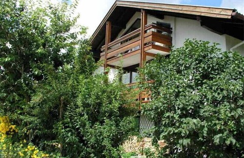 Weissbach Apartment | Vacation apartment 70 sqm for 1-4 persons 1. sep. Bedroom with balcony