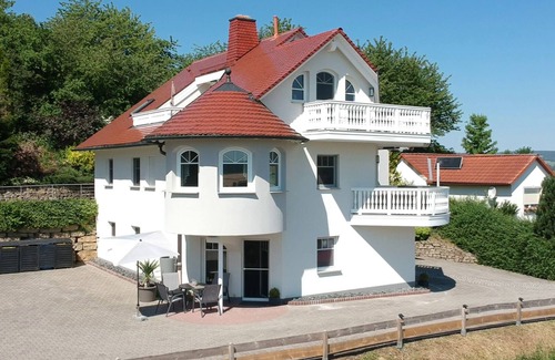 Kaltensundheim Apartment | Vacation apartment RhönPanorama EG