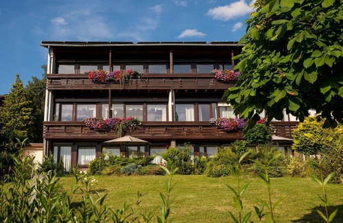 Reinhardshausen Apartment | Vacation apartment Rose - Guesthouse Nöchel