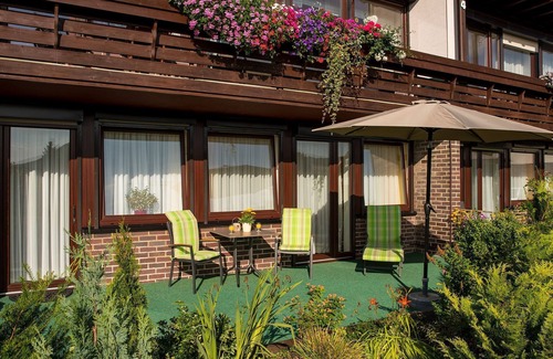 Reinhardshausen Apartment | Vacation apartment Rose - Guesthouse Nöchel
