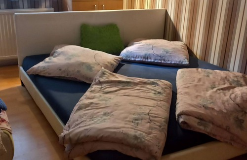 Krakow am See Bed & Breakfast | Vacation apartment - Holiday accommodation Rosi