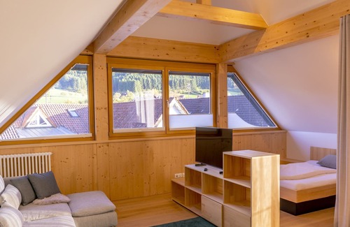 Elzach Apartment | Vacation apartment 1, 98 sqm, 3 bedrooms, max. 6 persons