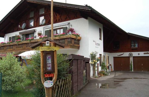 Saulgrub Apartment | Vacation apartment 1 - House Lermer
