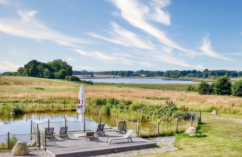 Putbus Apartment | Vacation apartment in the Wreecher Idyll on Lake Wreechen