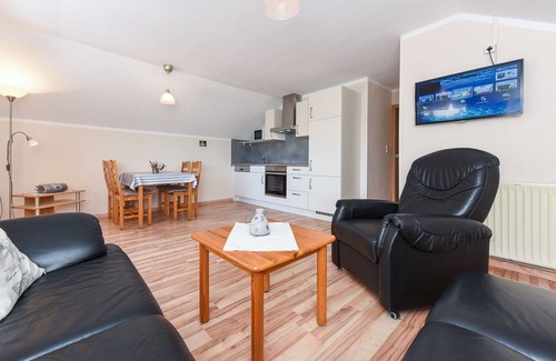 Utgast Apartment | Vacation apartment Leuchtturm - Ferienhof Gerdes in Utgast