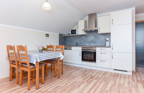 Utgast Apartment | Vacation apartment Leuchtturm - Ferienhof Gerdes in Utgast