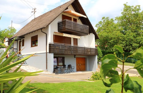 Durbach Apartment | Vacation apartment mezzanine with 65sqm, 2 bedrooms, 1 living/bedroom for max. 5 persons