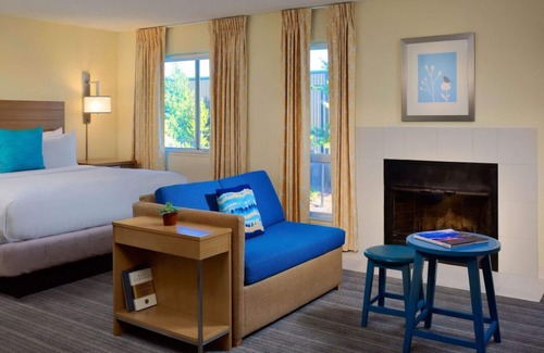 Dublin Resort | Vacation Day Is Always A Great Idea! Free Parking, Near Dublin Arts Council