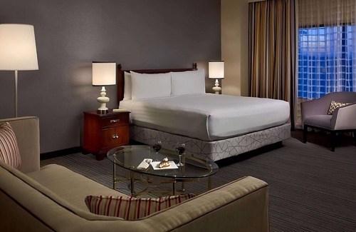 Gwinnett Place Resort | Vacation Day Is Always A Great Idea! Comfortable unit near Gwinnett Place Mall