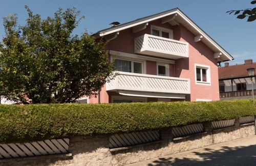 Garmisch-Partenkirchen Apartment | Vacation apartment with a beautiful view. Close to the center.