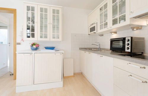 Lensterstrand House | Vacation home for 3 guests with 40m² in Grömitz-Lensterstrand (294593)
