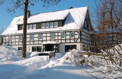 Langewiese Apartment | Vacation home with proximity to ski areas and hiking trails