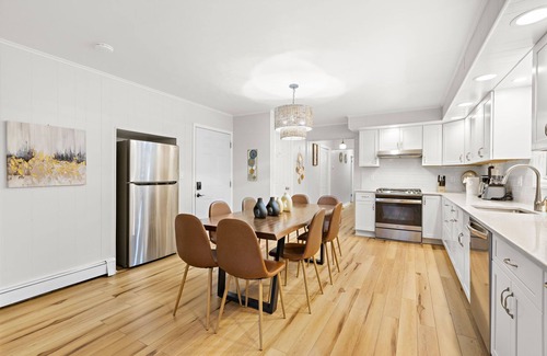 Jersey City Apartment | Vacation Duplex Home Near NYC and Airport– with Movie Theater and Gym