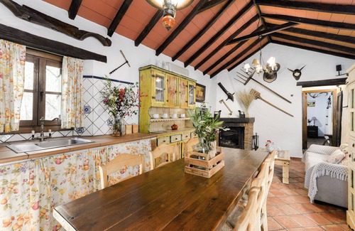 Los Angeles House | Vacation Home "Cortijo Rural Las Aves" with Shared Pool & Shared Garden