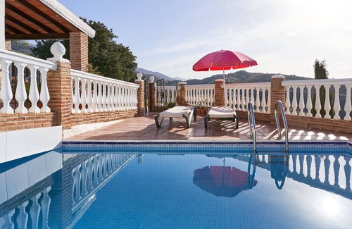 Sedella House | Vacation Home "Casa El Nido" with Mountain View, Private Pool & Wi-Fi