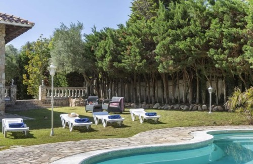 Can Carbonell House | Vacation home Izan in Caldes de Malavella - 6 persons, 3 bedrooms