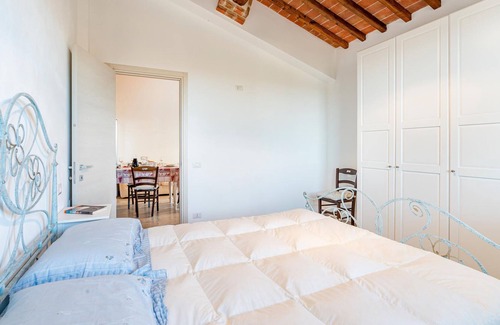Colle di Val d'Elsa House | Vacation home with pool and beautiful views over the Tuscan countryside.