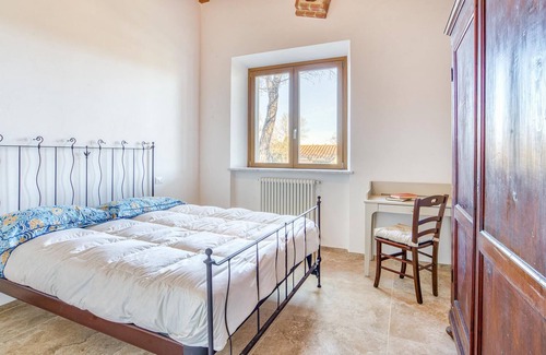 Colle di Val d'Elsa House | Vacation home with pool and beautiful views over the Tuscan countryside.