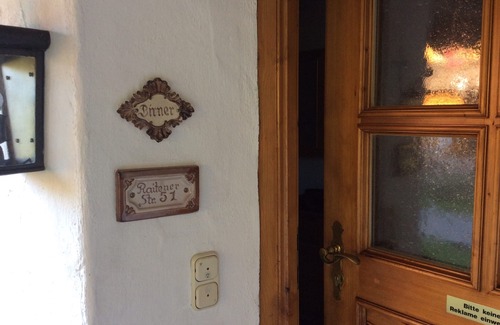 Schleching Apartment | Vacation home 1 - 6 persons, 130 sqm, 2 sep. Bedroom, 2 bathrooms, WLAN