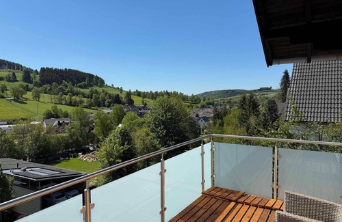Wemlighausen Apartment | Vacation home 90sqm with 2 balconies