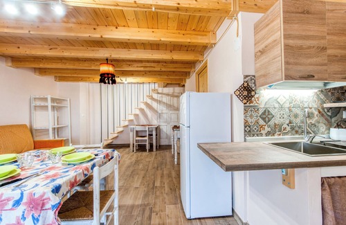 Merine House | Vacation Home 'Andrè' with Shared Terrace, Wi-Fi and Air Conditioning