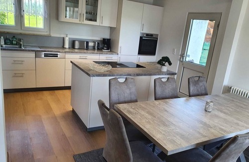 Ohningen House | Vacation home Bellevue, within walking distance of public access to Lake Constance, panoramic lake view