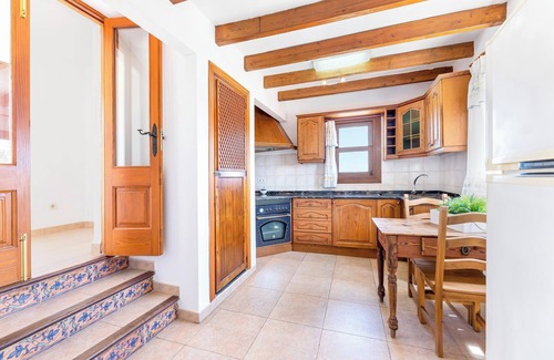 Sencelles House | Vacation Home Can Grau with Pool & Wi-Fi