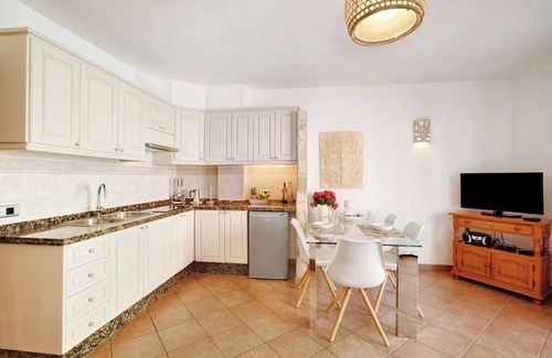 Playa San Juan Apartment | Vacation Home "Casa Playa" close to the Sea with Balcony & Wi-Fi