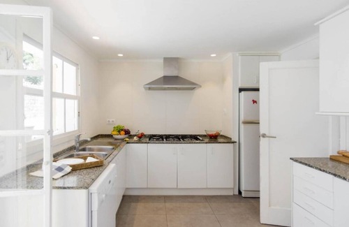 Cala Ratjada House | Vacation Home "Casa Morant On The Promenade Mhm" with Sea View, Private Terrace & Wi-Fi