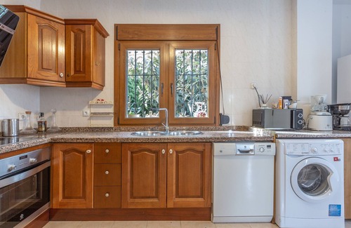 Guadalmar House | Vacation Home "Casa Guadalmar" with Private Pool, Terrace & Wi-Fi
