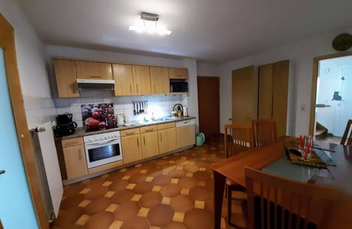 Zweifelscheid House | Vacation home Engelsdorf (up to 27 pers.) - South Eifel family and group vacation homes