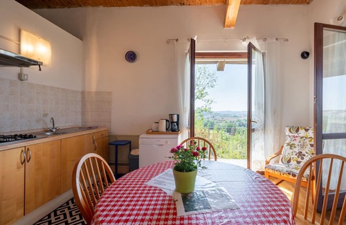 Azzano d'Asti House | Vacation home Erica by Interhome