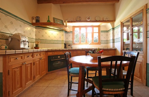 Cas Concos House | Vacation Home Es Porrassar with Mountain View, Pool, Wi-Fi, A/C, Terraces & Garden