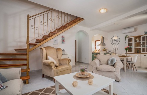 Kastelir-Labinci House | Vacation home for 9 guests with 120m² in Rogovi (84019)