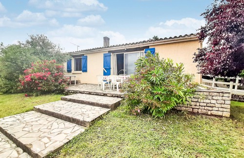 La Jonchere House | Vacation home for a wonderful vacation.