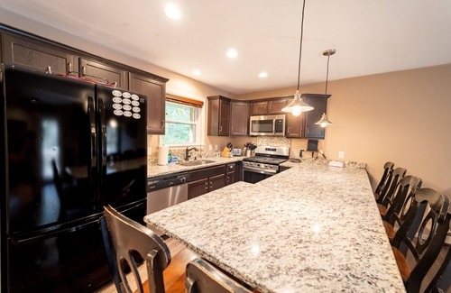 Wilmington House | Vacation Home for All Seasons! Weekly Discount!