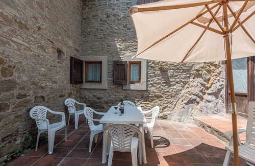 Gattaia House | Vacation Home "Il Mulino Della Cupolina" with Private Terrace, Shared Garden & Wi-Fi